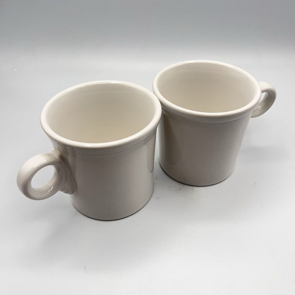 Pair Vintage Fiesta Ware Fan Mugs Homer Laughlin Ring Handle White Tom & Jerry